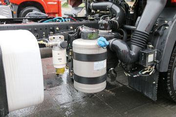 һ����� J6L�п� 2019�� �캽�� 220���� 4X2 6.75�������ػ���(CA1180P62K1L4E5)ͼƬ