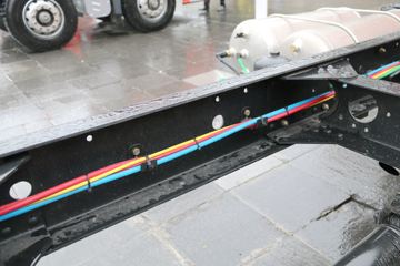 һ����� J6L�п� 2019�� �캽�� 220���� 4X2 6.75�������ػ���(CA1180P62K1L4E5)ͼƬ