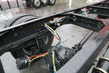 һ����� J6L�п� 2019�� �캽�� 220���� 4X2 6.75�������ػ���(CA1180P62K1L4E5)ͼƬ