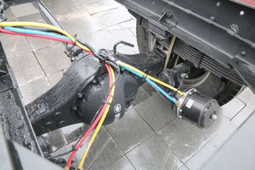 һ����� J6L�п� 2019�� �캽�� 220���� 4X2 6.75�������ػ���(CA1180P62K1L4E5)ͼƬ