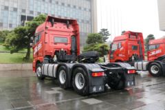 青岛解放 JH6重卡 领航版 550马力 6X4 牵引车(CA4250P25K25T1E5A80)
