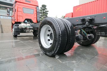 һ����� J6L�п� 2019�� �캽�� 220���� 4X2 6.75�������ػ���(CA1180P62K1L4E5)ͼƬ