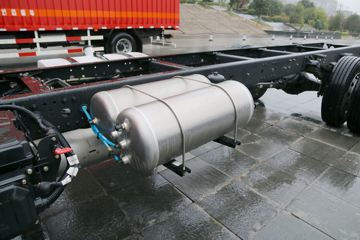 һ����� J6L�п� 2019�� �캽�� 220���� 4X2 6.75�������ػ���(CA1180P62K1L4E5)ͼƬ