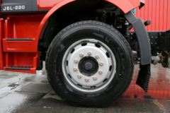 一汽解放 J6L中卡 2019款 领航版 220马力 4X2 6.75米栏板载货车(CA1180P62K1L4E5)