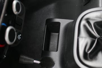 �������� С��բ� 95���� 4X2 3.3����ж��(����)ͼƬ