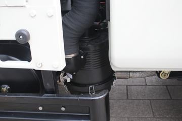 �������� С��բ� 95���� 4X2 3.3����ж��(����)ͼƬ