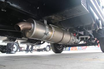 �������� С��բ� 95���� 4X2 3.3����ж��(����)ͼƬ