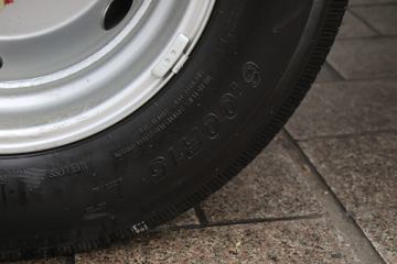 �������� С��բ� 95���� 4X2 3.3����ж��(����)ͼƬ