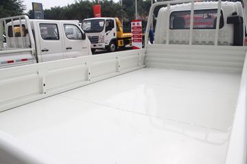 �������� С��բ� 95���� 4X2 3.3����ж��(����)ͼƬ