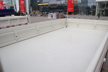 �������� С��բ� 95���� 4X2 3.3����ж��(����)ͼƬ