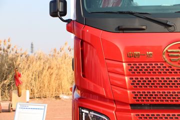 �ൺ��� JH6�ؿ� ������Ϸ��� 550���� 6X4 AMT�Զ���ǣ����(CA4259P25K2T1E5A80)ͼƬ