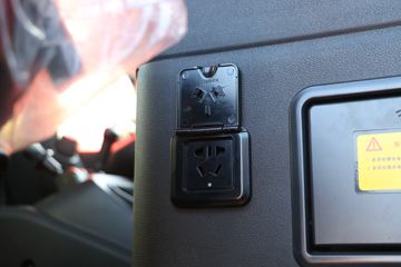 �ൺ��� JH6�ؿ� ������Ϸ��� 550���� 6X4 AMT�Զ���ǣ����(CA4259P25K2T1E5A80)ͼƬ