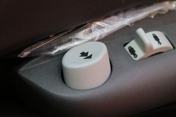 �ൺ��� JH6�ؿ� ������Ϸ��� 550���� 6X4 AMT�Զ���ǣ����(CA4259P25K2T1E5A80)ͼƬ