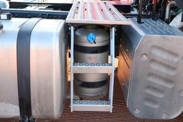 �ൺ��� JH6�ؿ� ������Ϸ��� 550���� 6X4 AMT�Զ���ǣ����(CA4259P25K2T1E5A80)ͼƬ