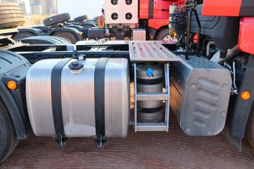 �ൺ��� JH6�ؿ� ������Ϸ��� 550���� 6X4 AMT�Զ���ǣ����(CA4259P25K2T1E5A80)ͼƬ