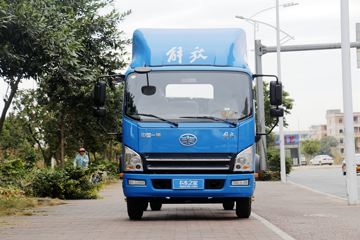 解放 虎VH 156马力 4.16米单排厢式轻卡(CA5041XXYP40K62L2E5A84)