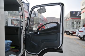 һ������ ��Ź�ʨ 120���� 4X2 ���ϳ�ͼƬ