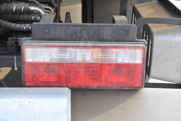 һ������ ��Ź�ʨ 120���� 4X2 ���ϳ�ͼƬ