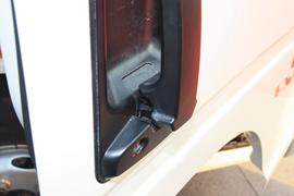 重汽豪沃(HOWO)底盘&nbsp;冷藏车外观图片