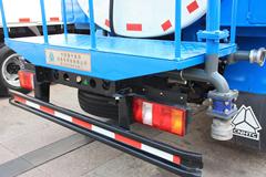 中国重汽 HOWO 88马力 4X2 洒水车(绿叶牌)(ZZ1047C3414B145)