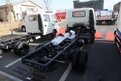 福田 欧马可 141马力 4X2 油罐车(底盘)