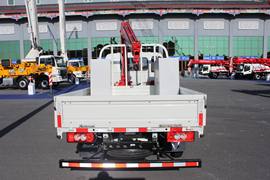 雷萨&nbsp;随车吊外观图片