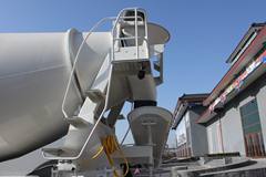 福田 欧曼ETX 9系 336马力 8X4 混凝土搅拌车(BJ5313GJB-S1)