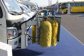 福田欧马可底盘&nbsp;清洗车外观图片