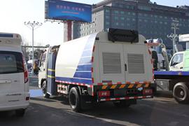 福田欧马可底盘&nbsp;清洗车外观图片