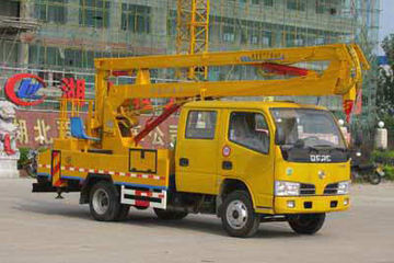 东风 多利卡 90马力 4X2 高空作业车(程力威牌)(CLW5054JGKZ3)