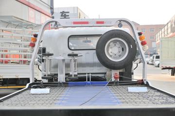 һ������ ��Ź�ʨ 120���� 4X2 ���ϳ�ͼƬ