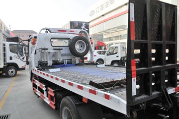 һ������ ��Ź�ʨ 120���� 4X2 ���ϳ�ͼƬ