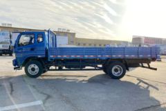 飞碟奥驰 D3系列 130马力 5.76米排半栏板载货车(FD1101P63K5-2)