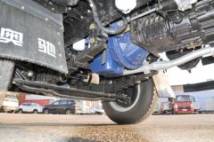 飞碟奥驰 D3系列 130马力 5.76米排半栏板载货车(FD1101P63K5-2)