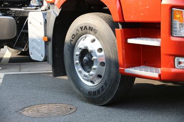 һ����� ��J6P�ؿ� �ʻݰ�2.0������ 440���� 6X4 LNGǣ����(CA4250P66M25T1E6)ͼƬ