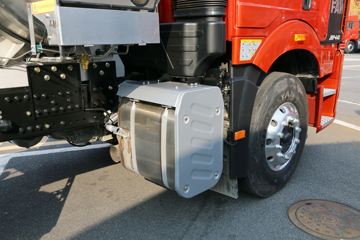 һ����� ��J6P�ؿ� �ʻݰ�2.0������ 440���� 6X4 LNGǣ����(CA4250P66M25T1E6)ͼƬ