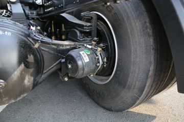 һ����� ��J6P�ؿ� �ʻݰ�2.0������ 440���� 6X4 LNGǣ����(CA4250P66M25T1E6)ͼƬ