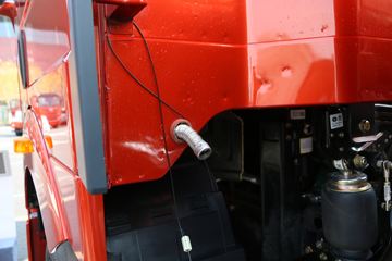 һ����� ��J6P�ؿ� �ʻݰ�2.0������ 440���� 6X4 LNGǣ����(CA4250P66M25T1E6)ͼƬ