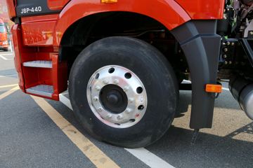 һ����� ��J6P�ؿ� �ʻݰ�2.0������ 440���� 6X4 LNGǣ����(CA4250P66M25T1E6)ͼƬ