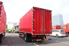 一汽解放 J6L中卡 质惠版 220马力 4X2 6.8米厢式载货车(CA5180XXYP62K1L4E5)