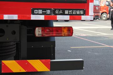 一汽解放 J6L中卡 质惠版 220马力 4X2 6.8米厢式载货车(CA5180XXYP62K1L4E5)图片