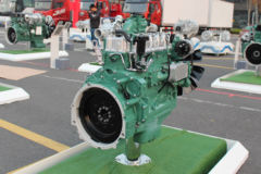 大柴CA6DH1-24E6 240马力 5.7L 国六 柴油发动机