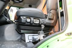 一汽解放 新J6P重卡 2020款 350马力 8X4 5.6米自卸车(CA3310P66K24L1T4E5)