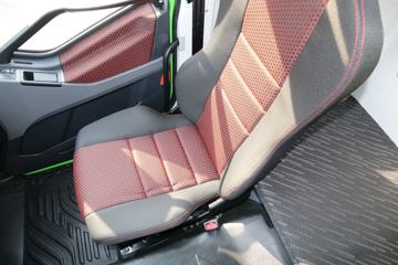 һ����� ��J6P�ؿ� 440���� 6X4 5.6��LNG������ж��(����)(CA3250P66M25L1T1E6)ͼƬ