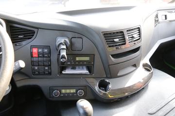 һ����� ��J6P�ؿ� 440���� 6X4 5.6��LNG������ж��(����)(CA3250P66M25L1T1E6)ͼƬ