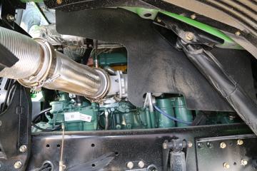 һ����� ��J6P�ؿ� 440���� 6X4 5.6��LNG������ж��(����)(CA3250P66M25L1T1E6)ͼƬ