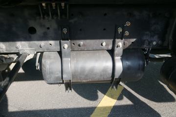 һ����� ��J6P�ؿ� 440���� 6X4 5.6��LNG������ж��(����)(CA3250P66M25L1T1E6)ͼƬ