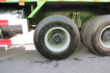 һ����� ��J6P�ؿ� 440���� 6X4 5.6��LNG������ж��(����)(CA3250P66M25L1T1E6)ͼƬ