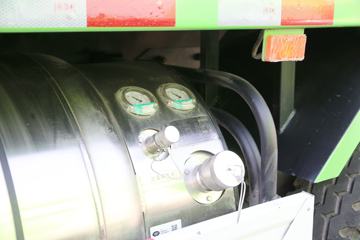 һ����� ��J6P�ؿ� 440���� 6X4 5.6��LNG������ж��(����)(CA3250P66M25L1T1E6)ͼƬ