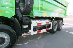 一汽解放 新J6P重卡 440马力 6X4 5.6米LNG渣土自卸车(国六)(CA3250P66M25L1T1E6)